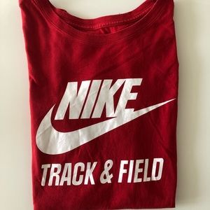 Men’s Nike red tee shirt